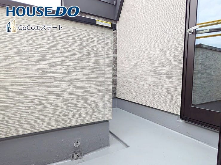 □■バルコニー■□
南に大きく面したバルコニー♪
家族みんなのお洗濯物もお布団も、あっという間におひさまの香りに◎