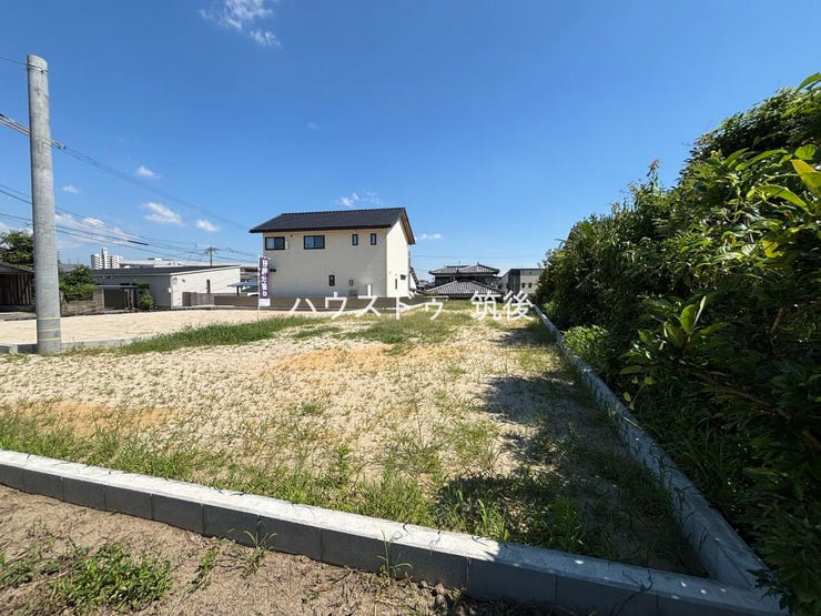 奥行きのある敷地で、住まい方に合わせた建物配置を検討できます。