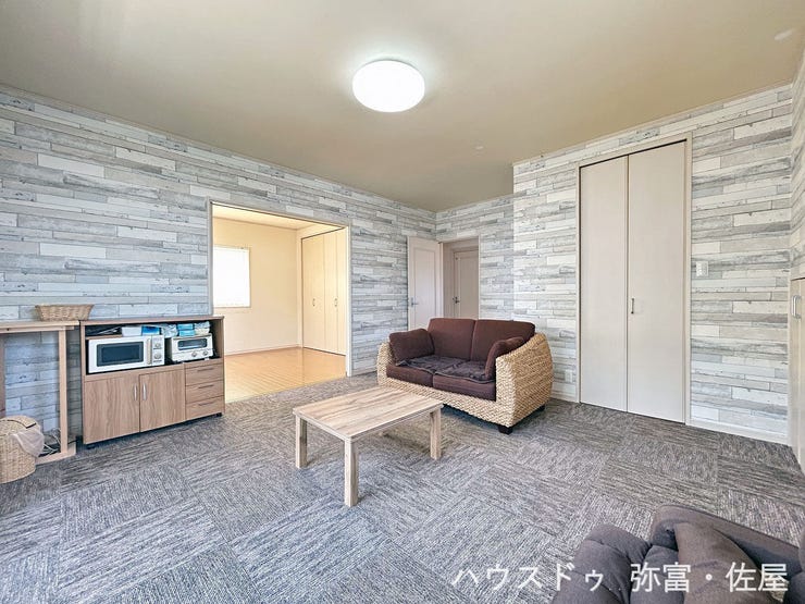アクセントクロスを採用したおしゃれな2階東側洋室!