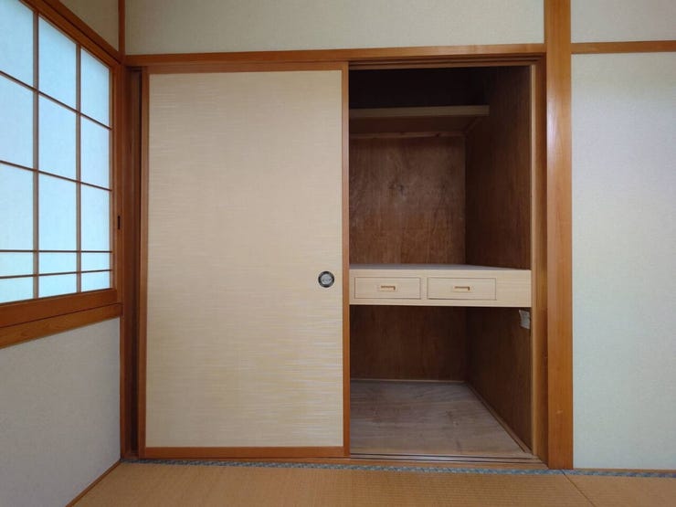 1階和室収納。リフォーム前です。