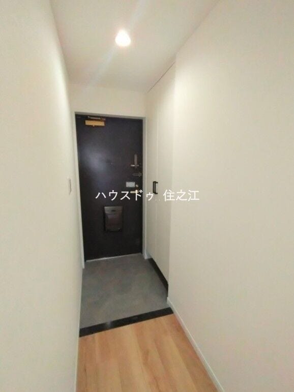 散らかりがちな玄関もスッキリの玄関収納付
