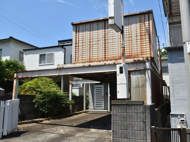 外観を南東側より撮影(リフォーム前)