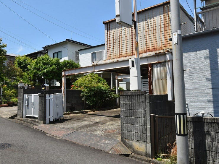 外観を南東側より撮影(リフォーム前)