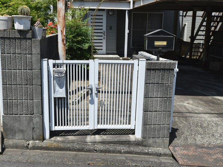 門扉・玄関(リフォーム前)