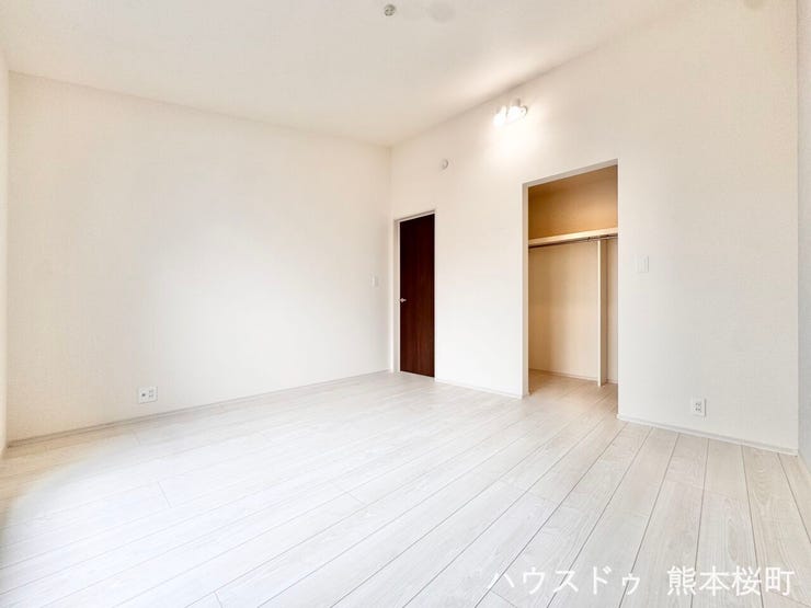 ■2階7.5帖洋室■心からリラックスできる静けさ、上質な眠りで、毎日をリセットします。明日への活力を養う空間です。