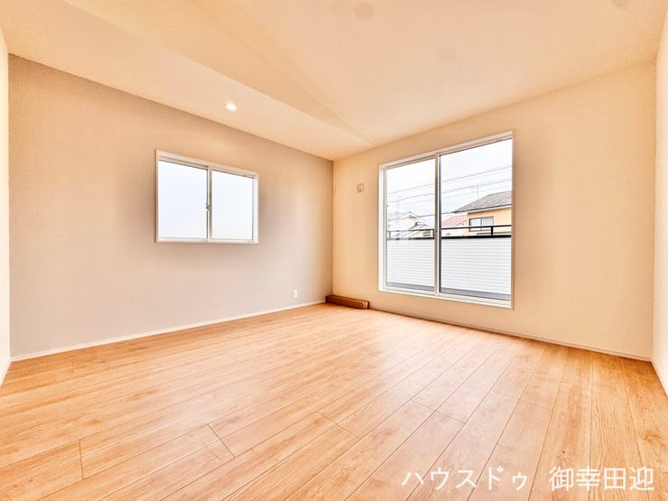 ■2階7.5帖洋室■心からリラックスできる静けさ、上質な眠りで、毎日をリセットします。明日への活力を養う空間です。