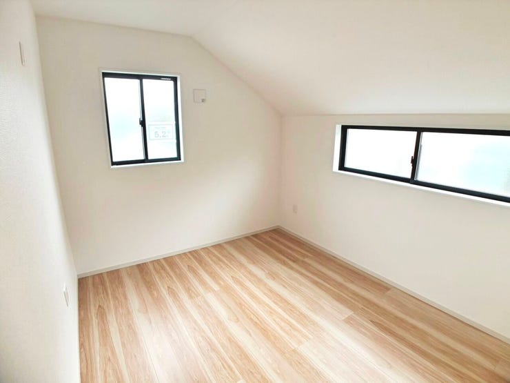 ◎洋室:1号棟(7/5撮影)
2階に洋室4部屋の間取りなので、ご家族の多いご家庭にもうれしい4LDKです!