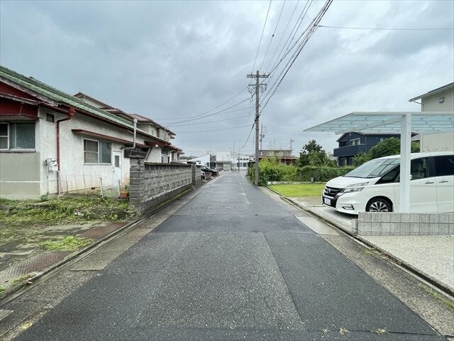 十分な道幅!駐車時も安心です◎