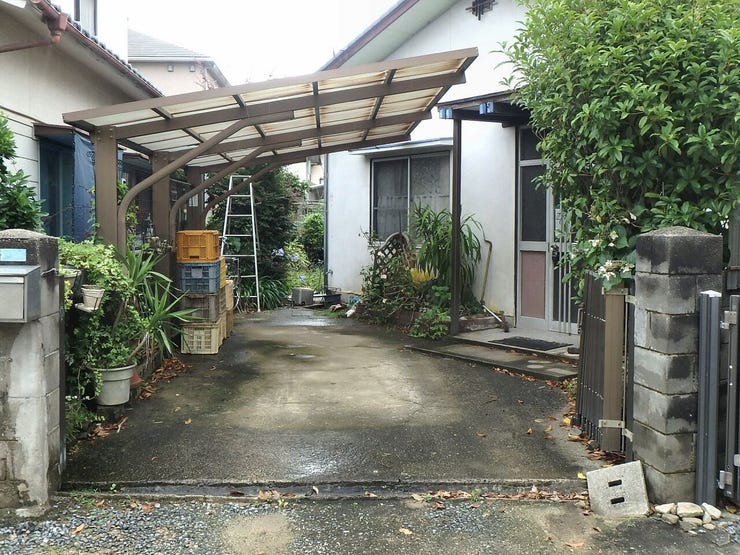 間口部分(雨天時)