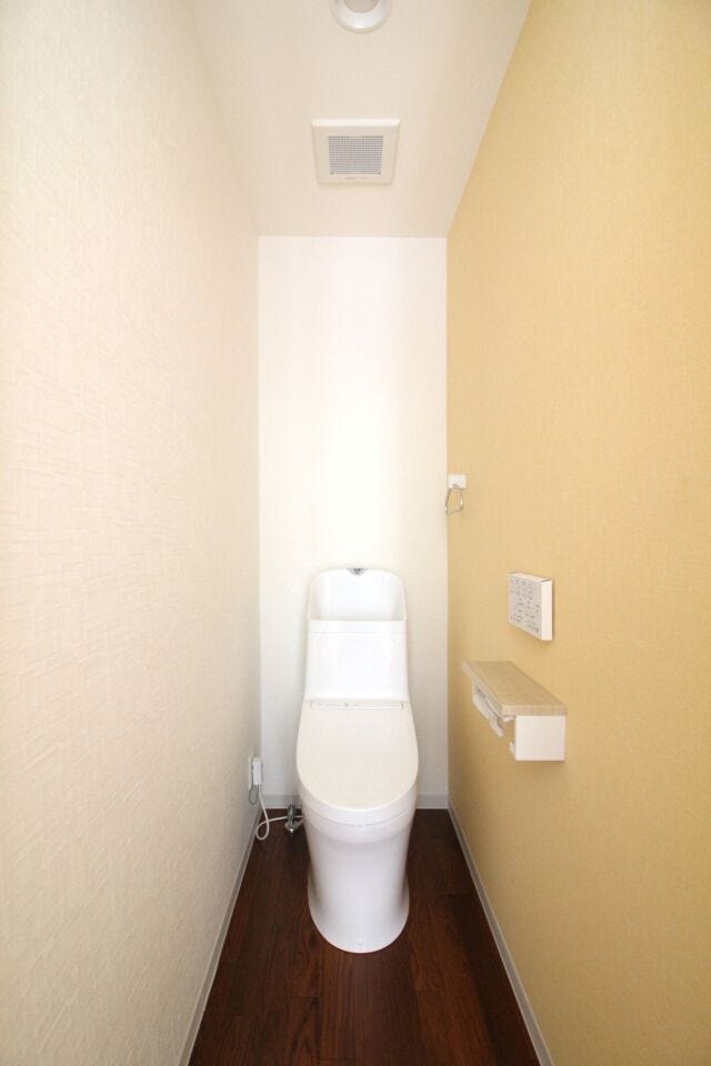 *2階*
1、2階にトイレがあるので、朝の忙しい時間帯も待たずにすみそうです。