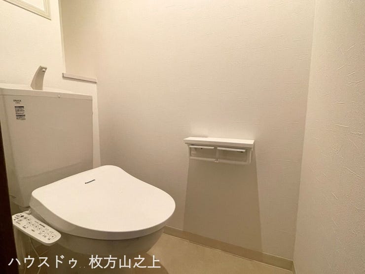 シンプルで使いやすいデザインのトイレです。