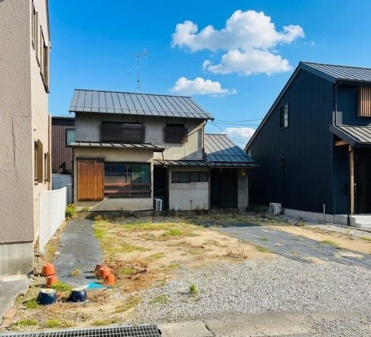 【外観】
建築条件はございませんので、お好きなハウスメーカーさんで建築可能です!