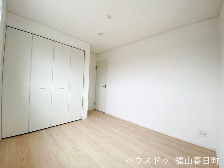 ■2階5.25畳洋室■
洋室は全室大型クローゼット付き