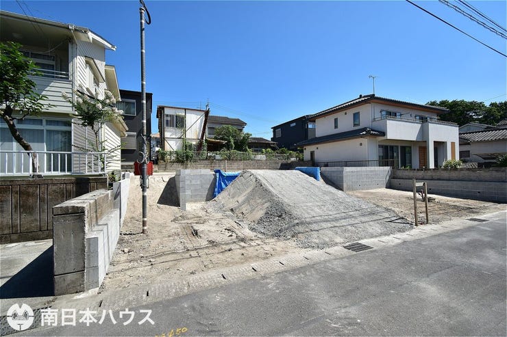 紫原５丁目 新築戸建 紫原５丁目／２区画 【外観】令和8年7月12日　撮影
紫原西公園まで徒歩1分！
鹿交/紫原バス停まで徒歩5分！