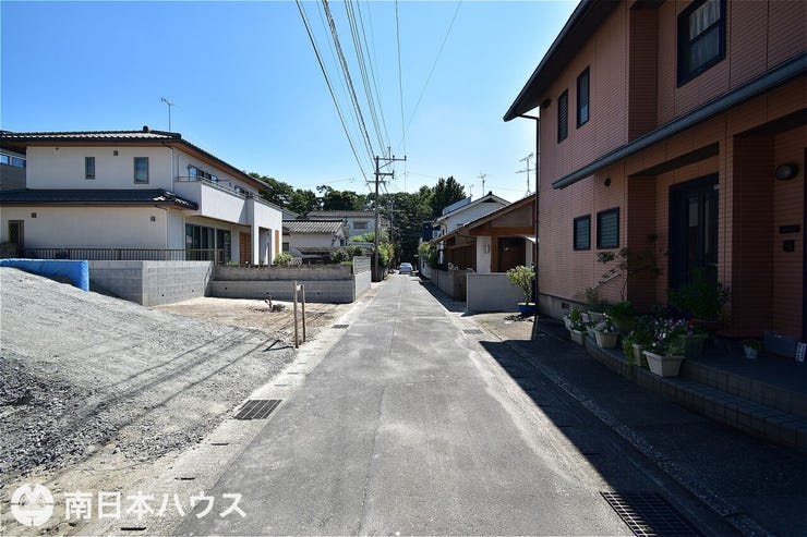 紫原５丁目 新築戸建 紫原５丁目／２区画 【前面道路】南向きの前面道路幅は約4ｍです！閑静な住宅地にあり車通りも少ないです♪