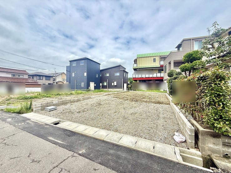 ◇外観写真◇
出来上がるお家は、18.7帖の5LDKです。家族が集まって食事をしたり、くつろいだりするのに十分な広さです。LDKと続き間のフレキシブルルームもあり便利ですね♪