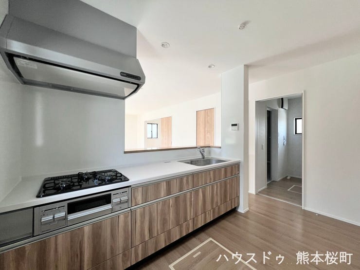 ■家族の「美味しい」が集まる舞台■高い機能性と美しいデザインを両立。料理する人も、待つ人も、笑顔になれる場所です。