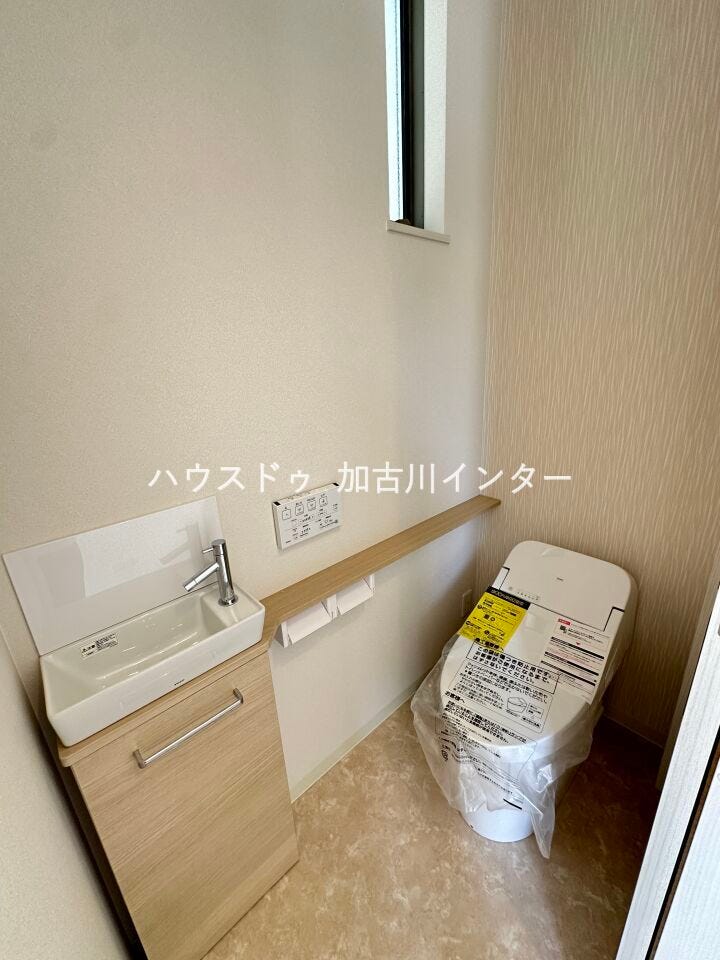 1階はタンクレストイレ
