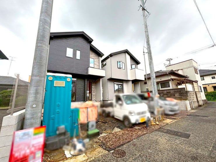 【外観】
1階ファミリークローク♪パントリー♪小倉北区井堀新築戸建て◎駐車場◎収納スペース充実◎都市ガス