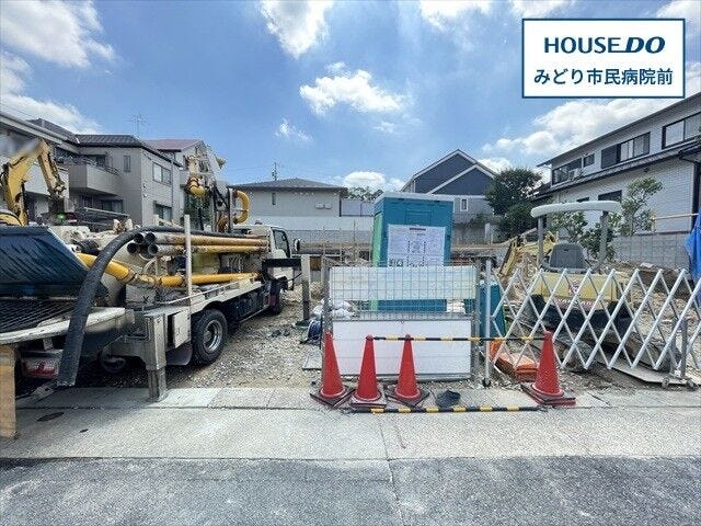 【外観】
【潮見が丘エリア】新築戸建て、全4棟ご紹介させていただきます◎
名鉄名古屋本線/鳴海駅まで徒歩19分
・旭出小学校まで徒歩7分(約500m)
・滝ノ水中学校まで徒歩21分(約1630m)