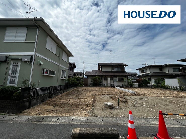 【外観】
家電や玄関ドアを遠隔操作できるIoT住宅