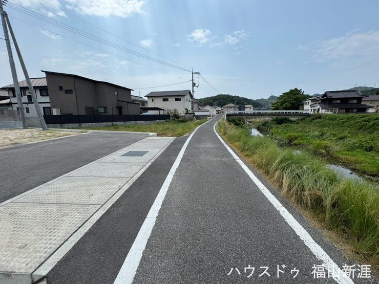 前面道路になります♪