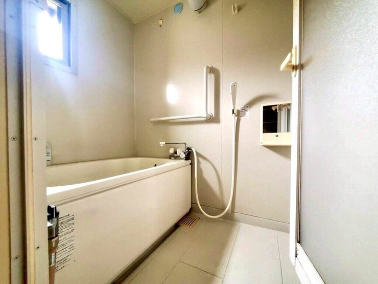 【Bathroom】リラックスできる空間で、一日の疲れを癒し、心身共にリフレッシュできます。