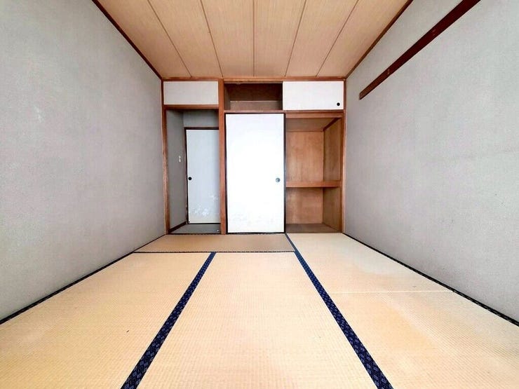 【Japanese Room】心落ち着く和室空間。客間やお子様の遊び場にも活用できます。