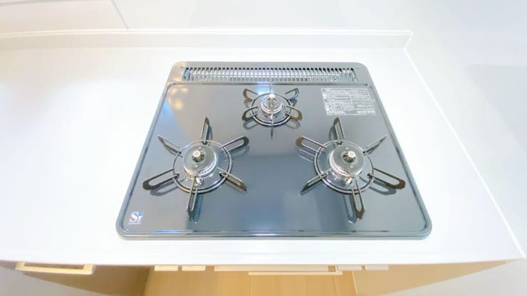 3口コンロなので同時に調理ができ、お料理もはかどります。
