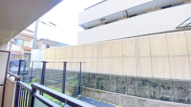 お庭付き住宅。
家庭菜園やガーデニングなども楽しめます◎