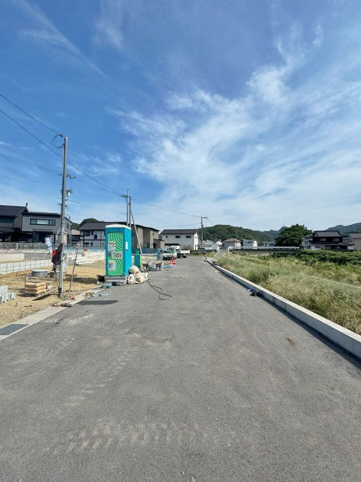 【前面道路含む現地写真】南西側道路
