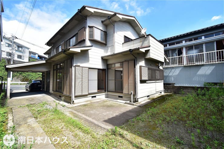 田上台２丁目 中古戸建 【外観】敷地内から撮影！道路から見えないプライベート感のある庭もあります♪