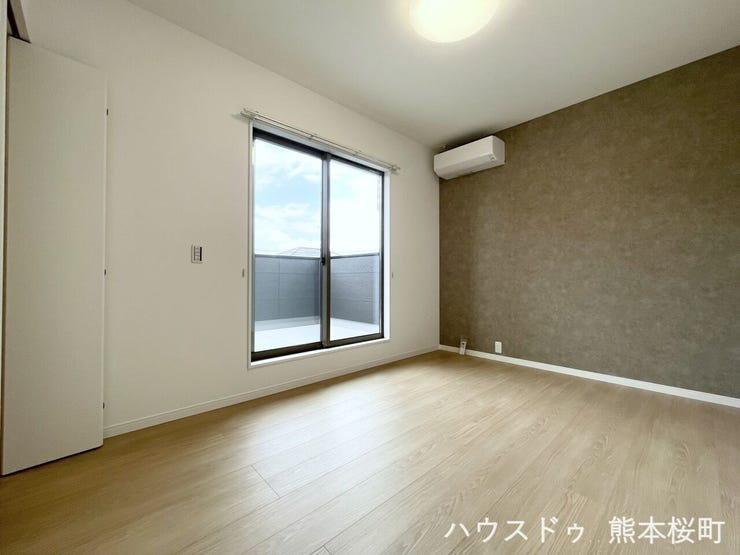 ■2階6帖洋室■心からリラックスできる静けさ、上質な眠りで、毎日をリセットします。明日への活力を養う空間です。