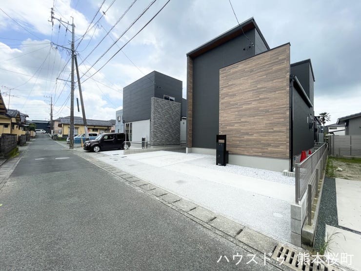 ■理想を叶える新しい暮らしの舞台■高いデザイン性と機能性を兼ね備えた住まい。ここで、家族の新しい物語が始まります。