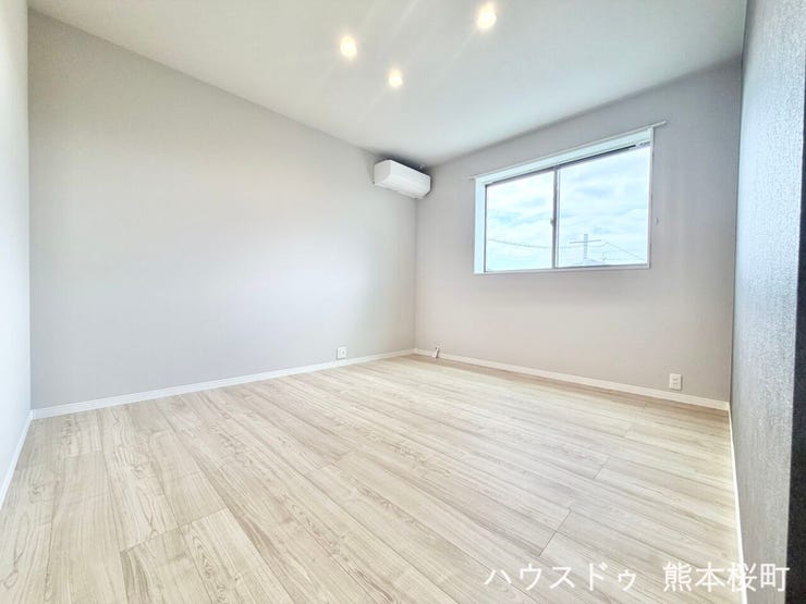 ■2階7.8帖洋室■心からリラックスできる静けさ、上質な眠りで、毎日をリセットします。明日への活力を養う空間です。