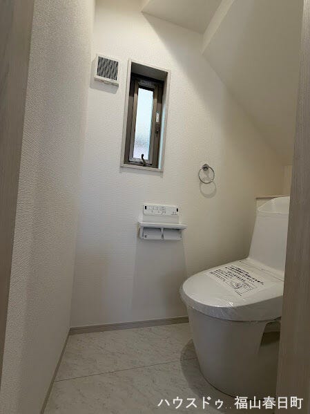 お手入れもしやすい節水型トイレです!