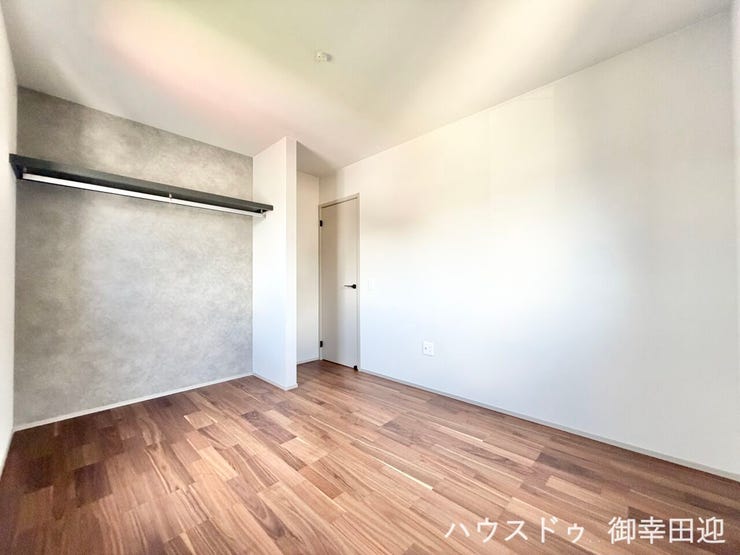 ■2階6帖洋室■心からリラックスできる静けさ、上質な眠りで、毎日をリセットします。明日への活力を養う空間です。