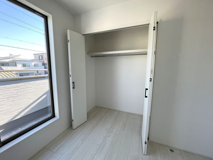 ◇クローゼット◇ 同仕様
全居室収納付き♪
お部屋がスッキリとお使いいただけます♪