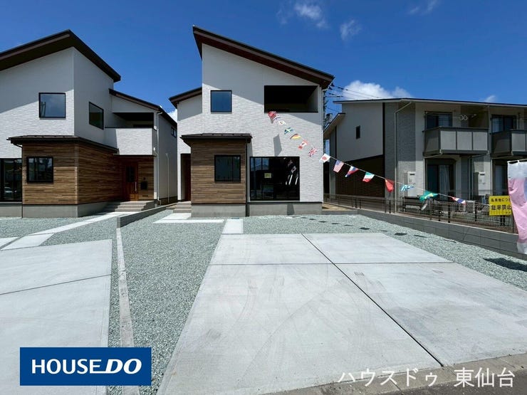 【外観】
LDK約24帖の広々4LDKで、長期優良住宅・オール電化の安心仕様。吹抜やカフェカウンターなど設備も充実。