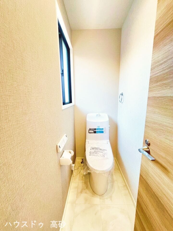 来客用と家族用で使い分けが可能。プライベートな空間をしっかり守れる設計です。