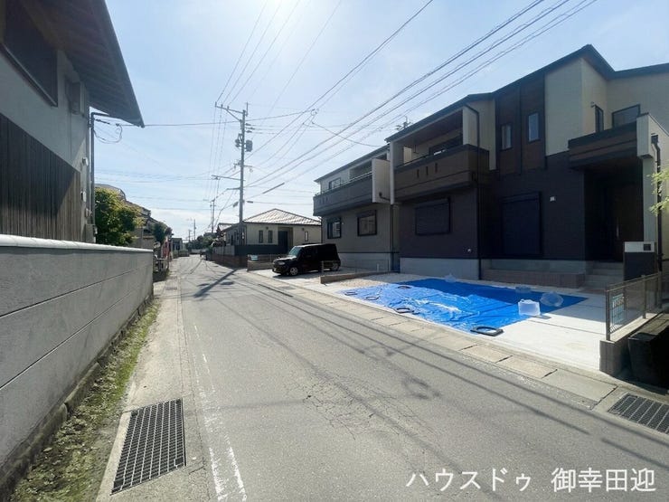 ■理想を叶える新しい暮らしの舞台■高いデザイン性と機能性を兼ね備えた住まい。ここで、家族の新しい物語が始まります。