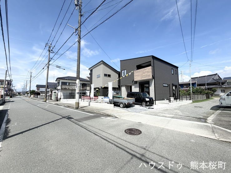 ■理想を叶える新しい暮らしの舞台■高いデザイン性と機能性を兼ね備えた住まい。ここで、家族の新しい物語が始まります。