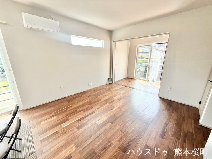 ■安らぎと笑顔の中心地■陽光が優しく降り注ぎ、会話が自然と弾む。ここでは、毎日が特別な時間へと変わります。