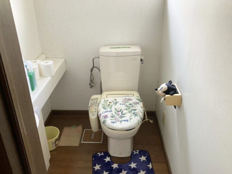 室内(2026年6月)撮影
◎現地案内予約受付中!◎
トイレットペーパーや小物類を置けるスペース付き◎手すりとしても使用できて安心ですね。