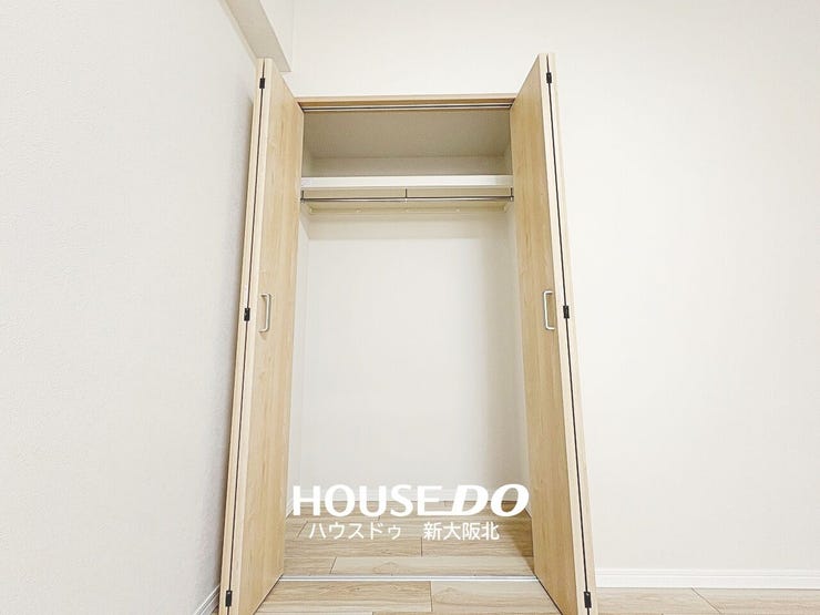 ■全居室収納付き!お部屋がスッキリ片付くだけでなく、新しく収納棚を買い足す必要がないので、初期費用が抑えられそうですね!
■造り付けの収納は地震の揺れで倒れる心配がないので、防災面でも安心です!