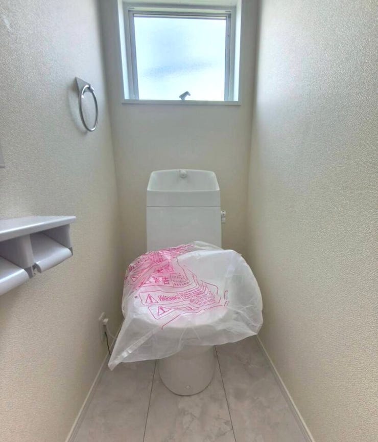 2階にもトイレがあり、朝の混雑の解消にも役立ちます
