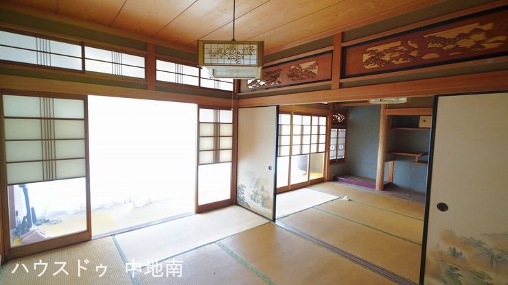 二間続きの和室で広々とした空間♪