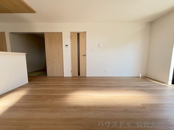 隣りあう和室の戸を開けて空間を利用することも◎エアコンの空気も2部屋に回ります+*