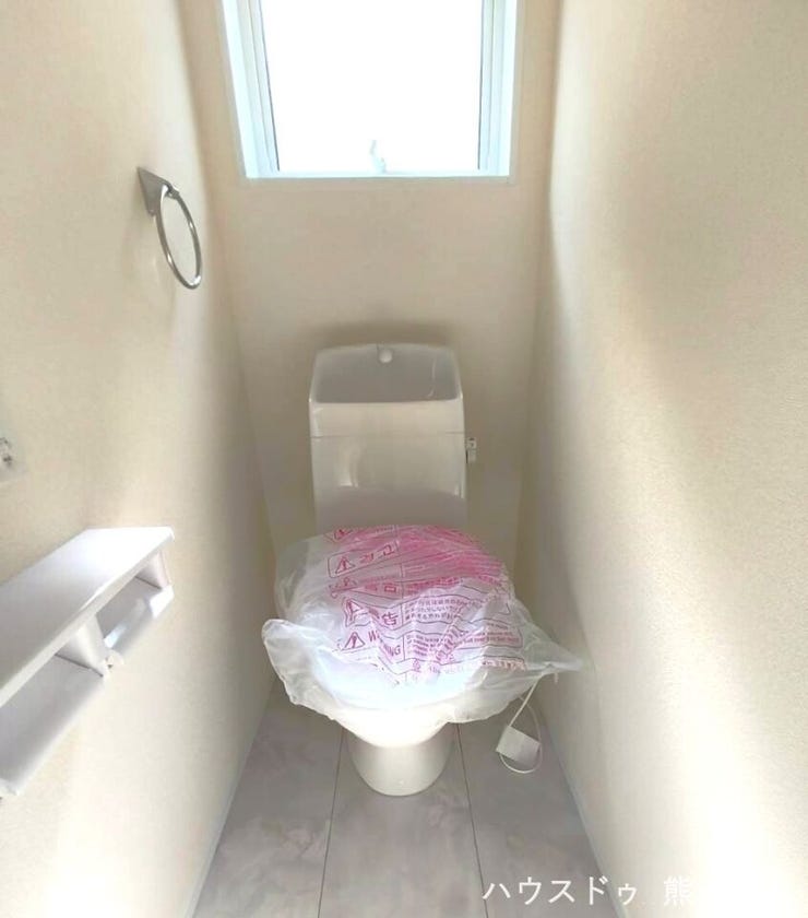 2階にもトイレがあり、朝の混雑の解消にも役立ちます