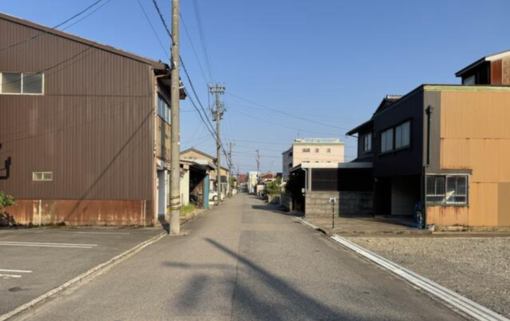 *前面道路6.1m*